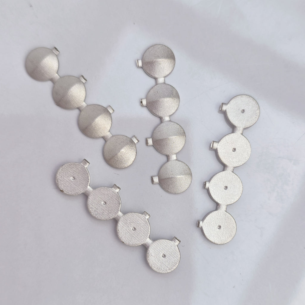 Knife Edge Studs