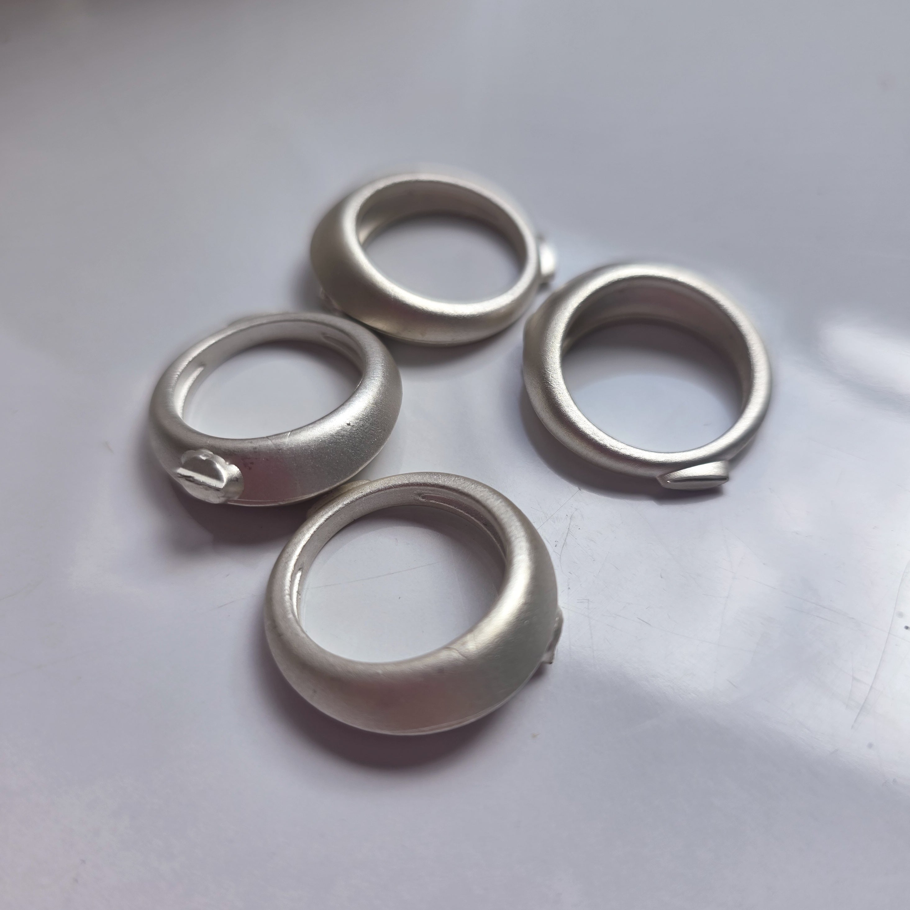 Knife Edge Bombe Ring