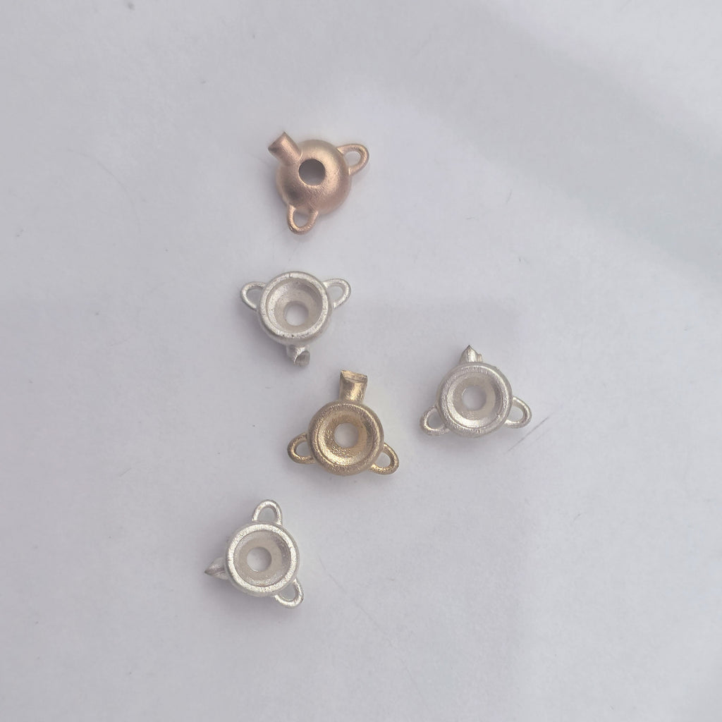 Solitaire Bezel Pendant 4mm