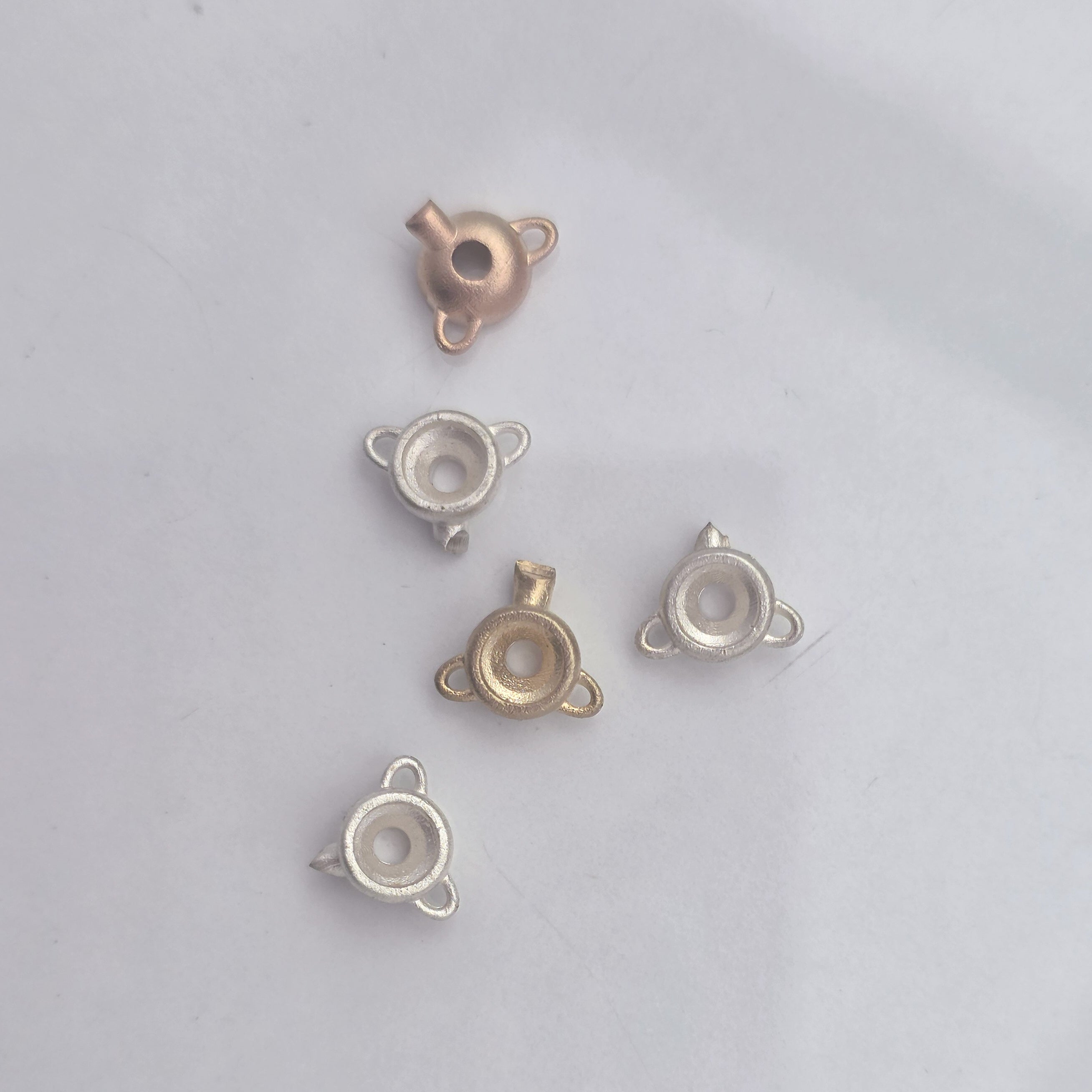 Solitaire Bezel Pendant 4mm