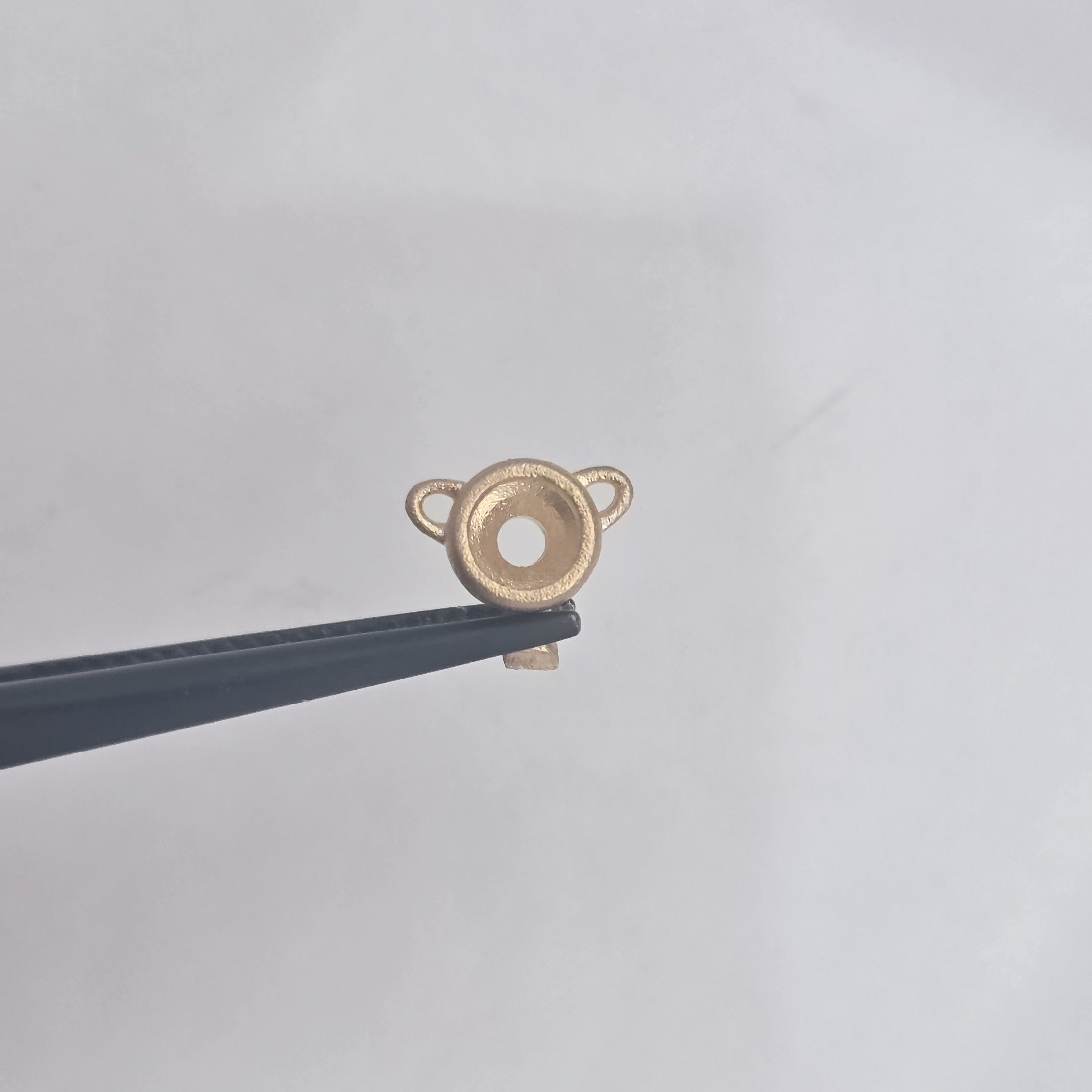 Solitaire Bezel Pendant 4mm
